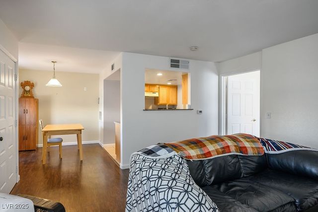 5310 Portavilla Court 102, Las Vegas, NV 89122