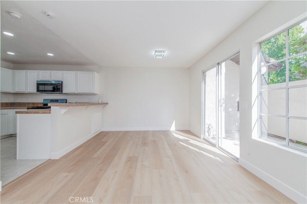 107 Oxford 34, Irvine, CA 92612 — photo 3