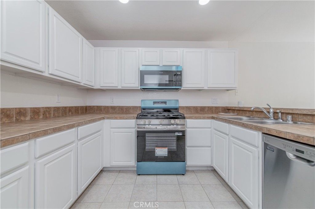 107 Oxford 34, Irvine, CA 92612 — photo 4