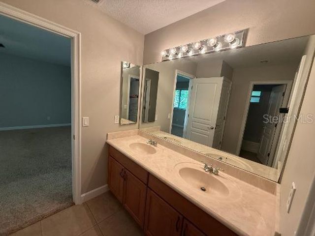 1423 LAKEMIST LANE, Clermont, FL 34711