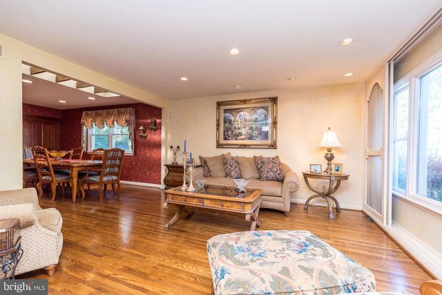 1212 DUNCAN DR, Dresher, PA 19025