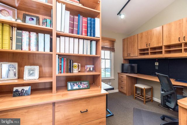 1212 DUNCAN DR, Dresher, PA 19025