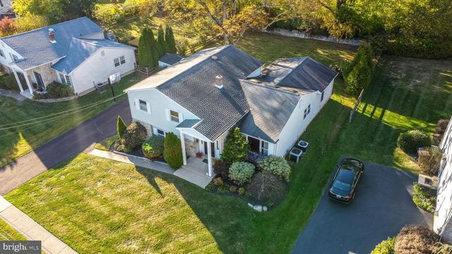 1212 DUNCAN DR, Dresher, PA 19025