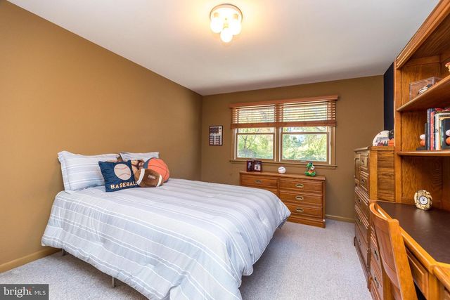 1212 DUNCAN DR, Dresher, PA 19025