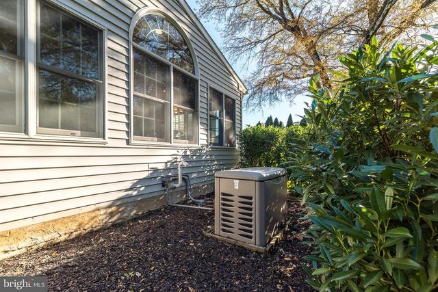 1212 DUNCAN DR, Dresher, PA 19025