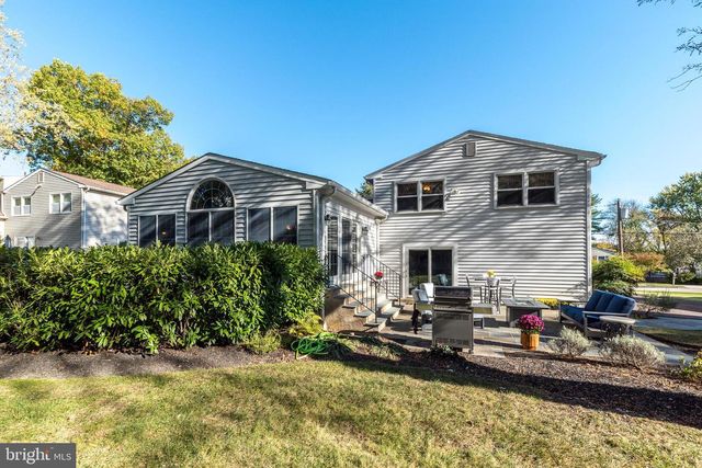 1212 DUNCAN DR, Dresher, PA 19025