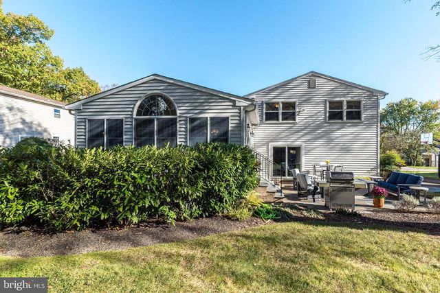 1212 DUNCAN DR, Dresher, PA 19025