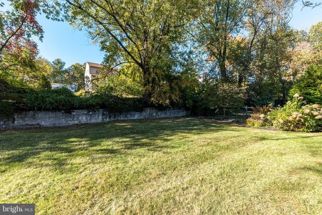 1212 DUNCAN DR, Dresher, PA 19025