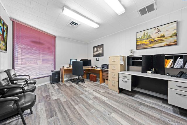 11 S Cascade St, Kennewick, WA 99336