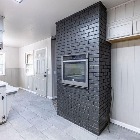 2110 65th Street, Lubbock, TX 79412