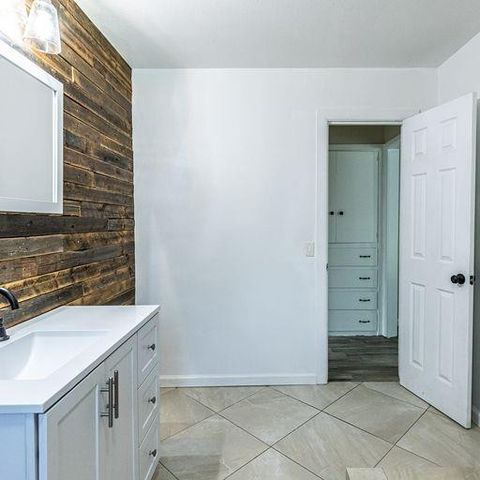 2110 65th Street, Lubbock, TX 79412