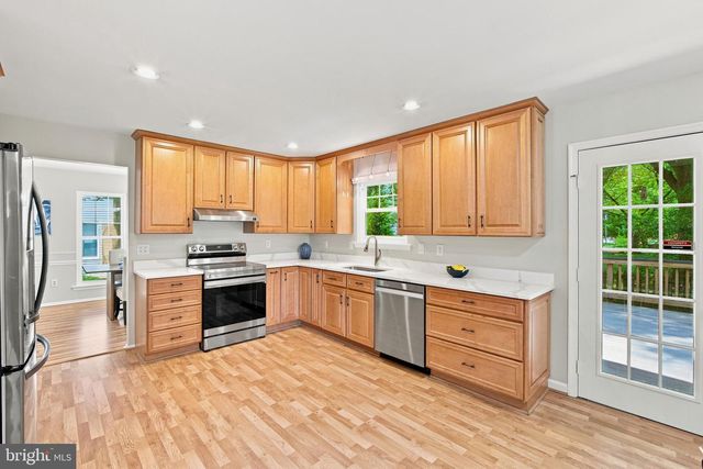 13526 BRIGHTFIELD LN, Herndon, VA 20171