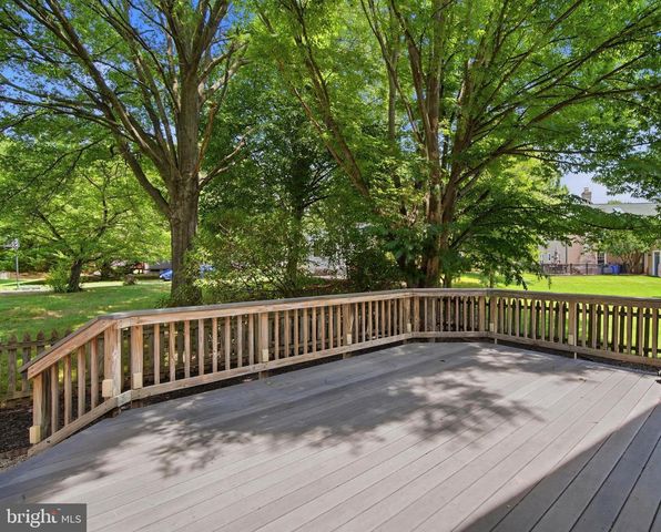 13526 BRIGHTFIELD LN, Herndon, VA 20171