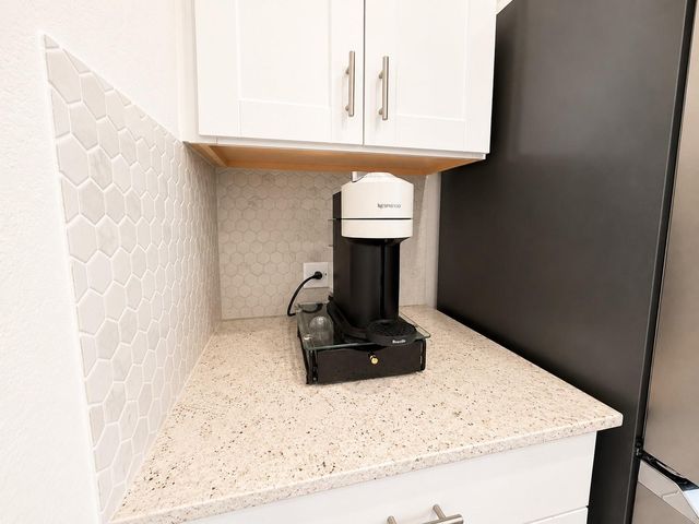 624 Pelican Drive, Kemah, TX 77565