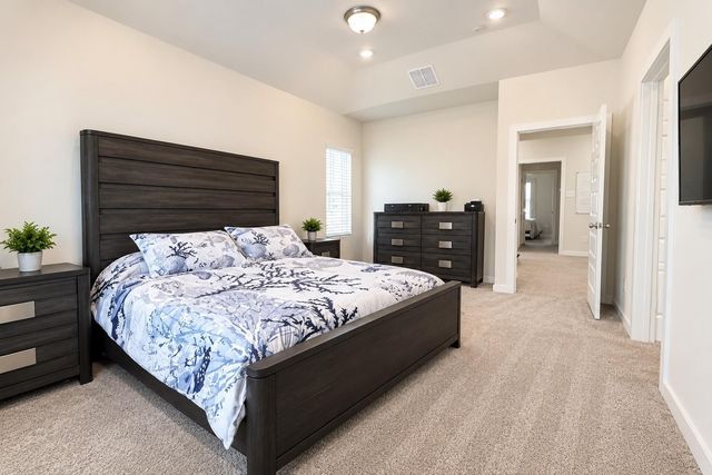 624 Pelican Drive, Kemah, TX 77565