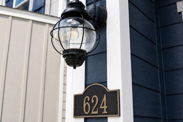 624 Pelican Drive, Kemah, TX 77565