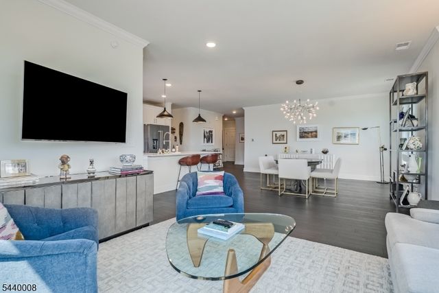 3 Vanderbilt Blvd 402, Florham Park Boro, NJ 07932