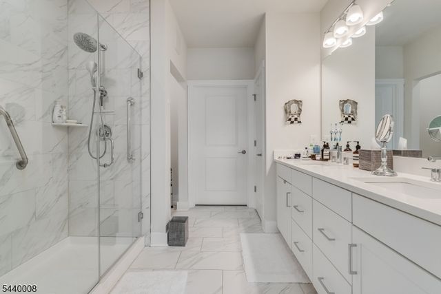 3 Vanderbilt Blvd 402, Florham Park Boro, NJ 07932