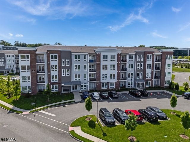3 Vanderbilt Blvd 402, Florham Park Boro, NJ 07932