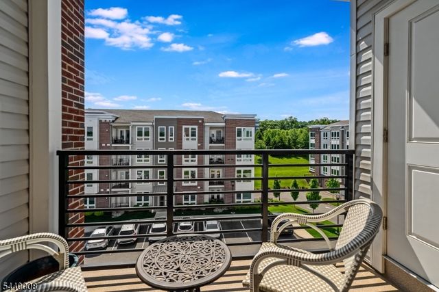 3 Vanderbilt Blvd 402, Florham Park Boro, NJ 07932