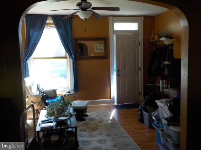 30 S PEACE ALY, Elizabethtown, PA 17022