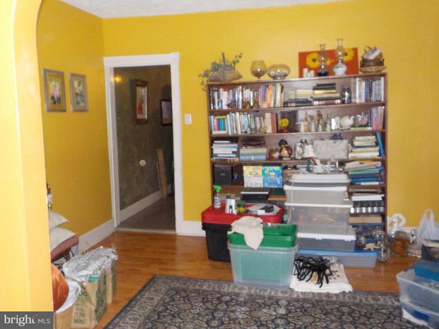 30 S PEACE ALY, Elizabethtown, PA 17022