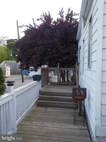 30 S PEACE ALY, Elizabethtown, PA 17022