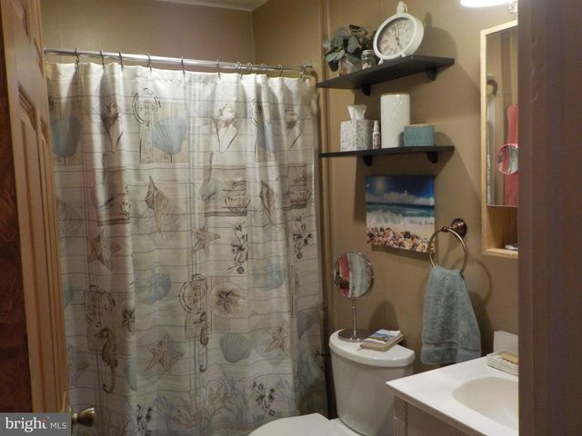 30 S PEACE ALY, Elizabethtown, PA 17022