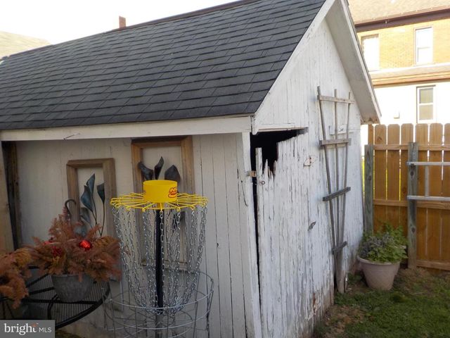 30 S PEACE ALY, Elizabethtown, PA 17022