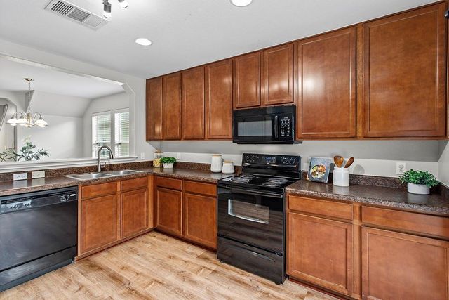 11328 Ashbrook DR, Manchaca, TX 78652