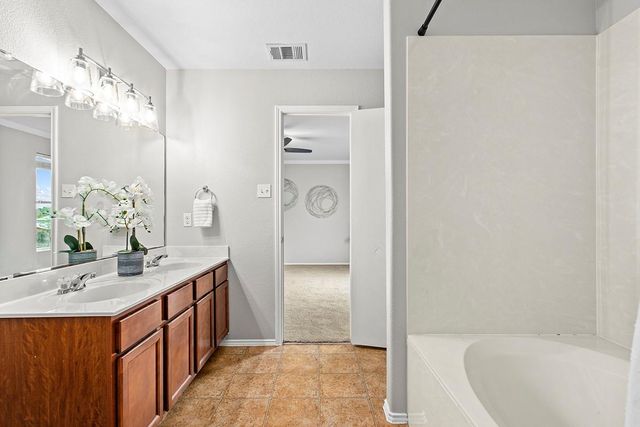 11328 Ashbrook DR, Manchaca, TX 78652