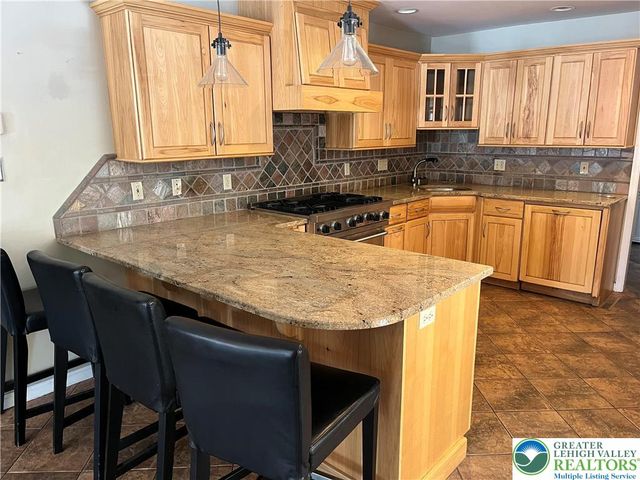 1724 Park Lane, Upper Macungie Twp, PA 18069