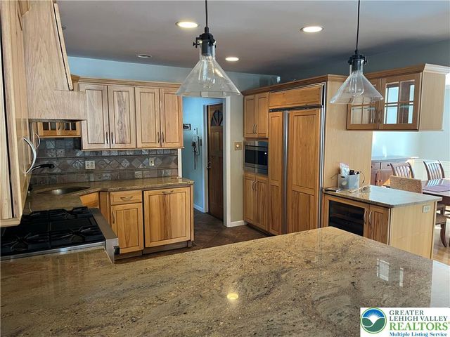 1724 Park Lane, Upper Macungie Twp, PA 18069