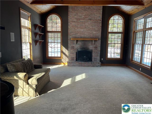 1724 Park Lane, Upper Macungie Twp, PA 18069