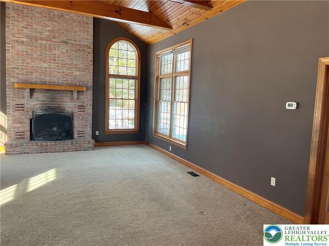 1724 Park Lane, Upper Macungie Twp, PA 18069