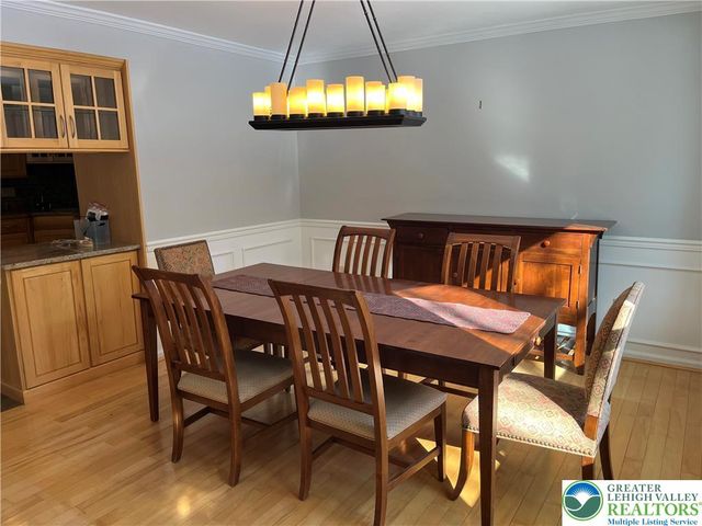 1724 Park Lane, Upper Macungie Twp, PA 18069