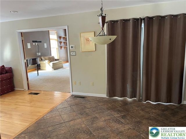 1724 Park Lane, Upper Macungie Twp, PA 18069