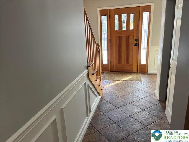 1724 Park Lane, Upper Macungie Twp, PA 18069