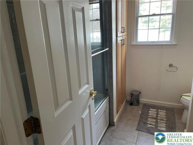 1724 Park Lane, Upper Macungie Twp, PA 18069