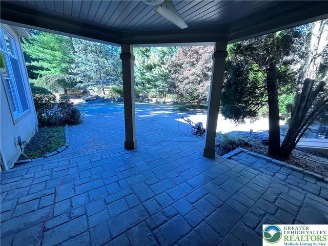 1724 Park Lane, Upper Macungie Twp, PA 18069