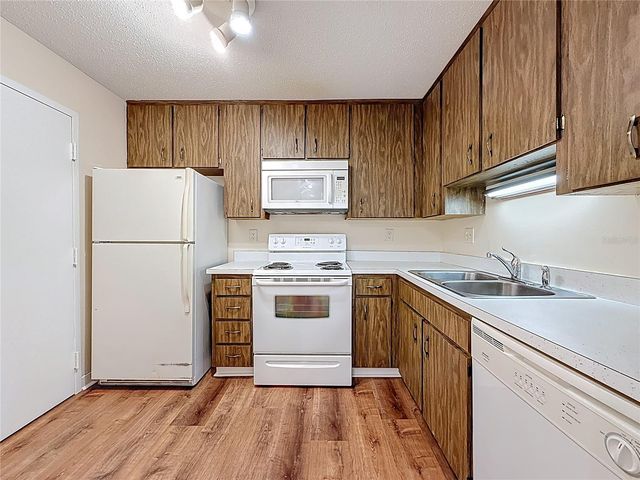 2700 BAYSHORE BOULEVARD 1207, Dunedin, FL 34698