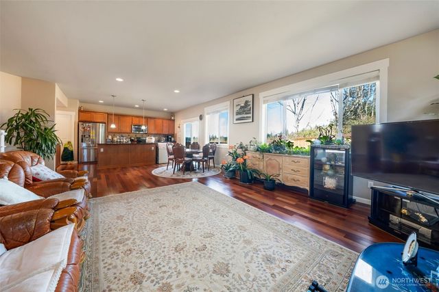 37519 32nd Place S, Auburn, WA 98001