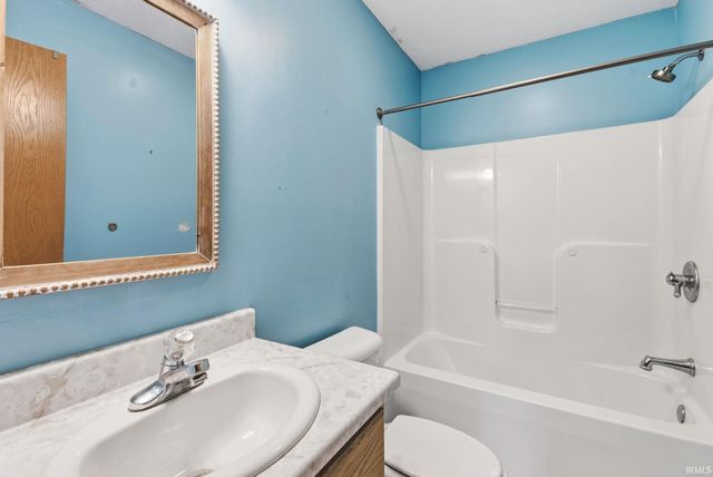 12317 Tumblebrook Lane, Fort Wayne, IN 46818