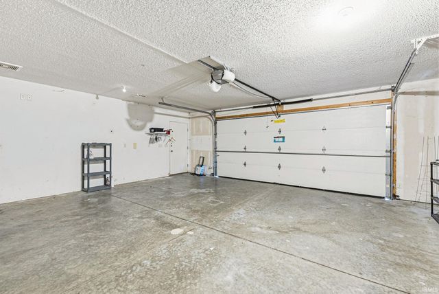 12317 Tumblebrook Lane, Fort Wayne, IN 46818