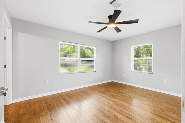 315 Roundabout Road, Huntsville, TX 77320