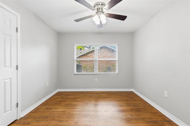 315 Roundabout Road, Huntsville, TX 77320