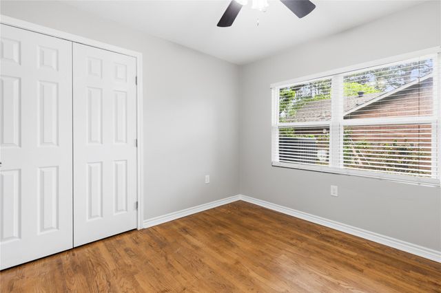 315 Roundabout Road, Huntsville, TX 77320