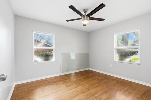 315 Roundabout Road, Huntsville, TX 77320