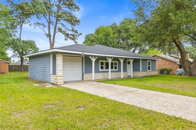 315 Roundabout Road, Huntsville, TX 77320