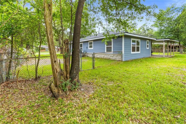 315 Roundabout Road, Huntsville, TX 77320